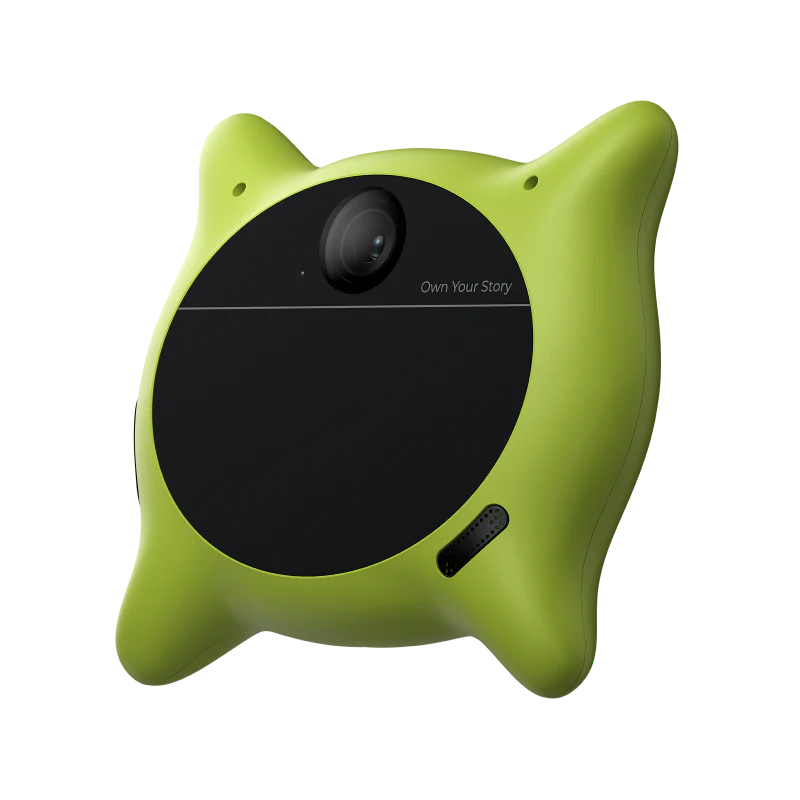 Looki L1 First multimodal personal AI wearable.